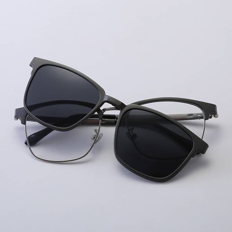 custom plastic sunglasses manufacturers eyewear tr.jpg