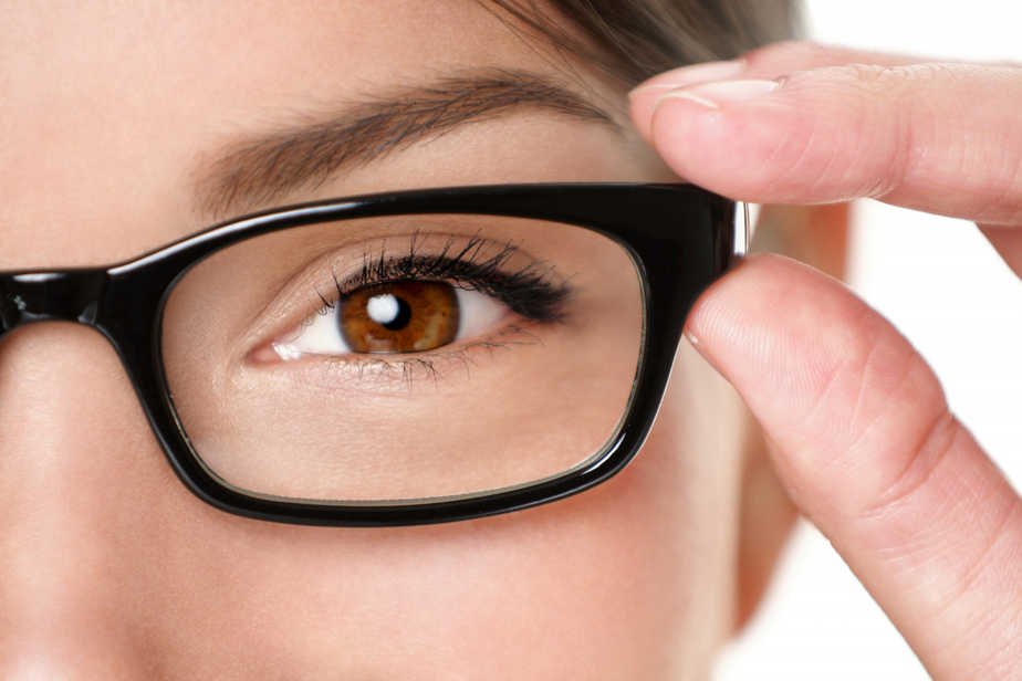 custom wooden sunglasses manufacturer scaled.jpg