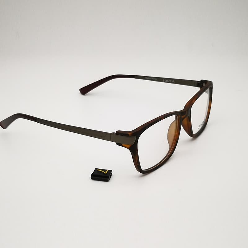 optical glass manufacturer and supplier china pc.jpg
