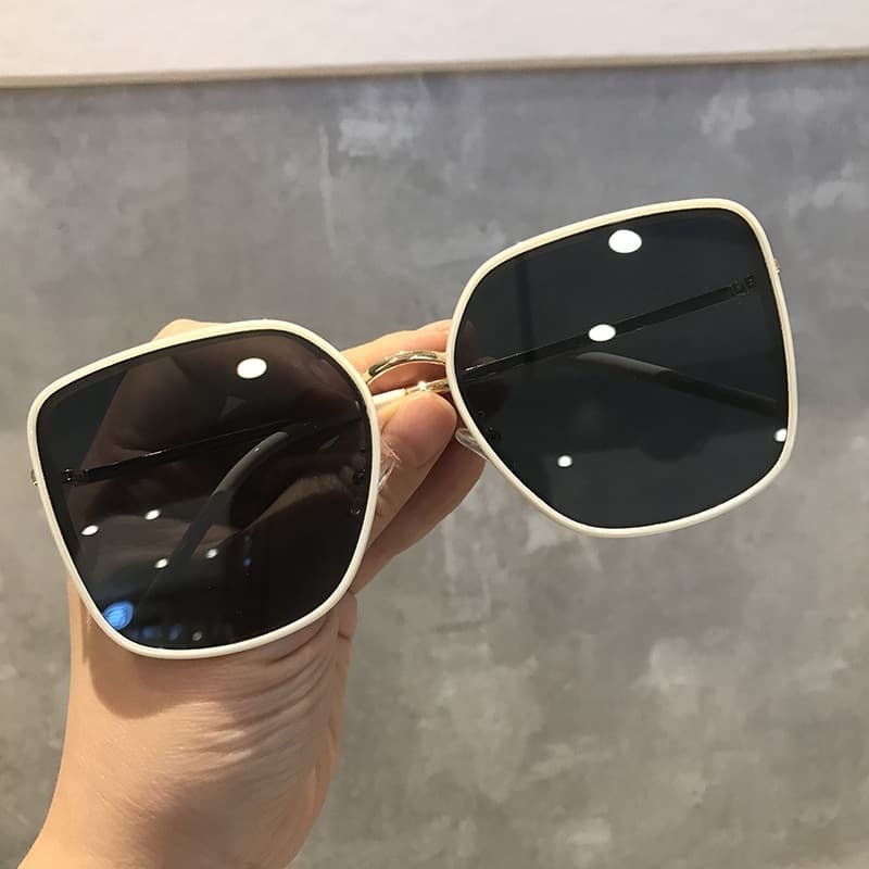oversized square sunglasses wholesale manufacturer and supplier in yiwu.jpg