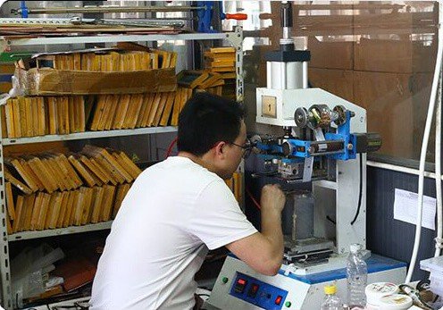sunglasses manufacturing bronzing.jpg